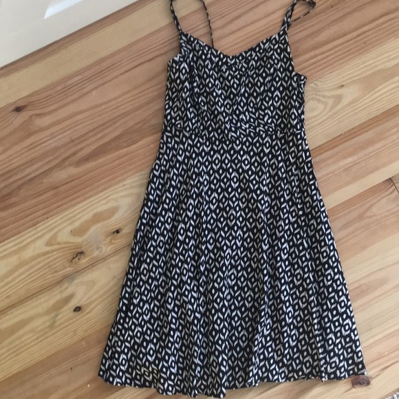 - Old Navy sundress xs - Picture 3 of 4